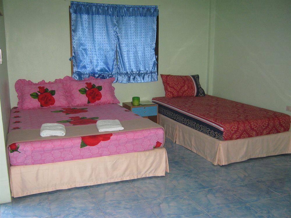 Wangwaree Resort Nai Yang Beach Buitenkant foto