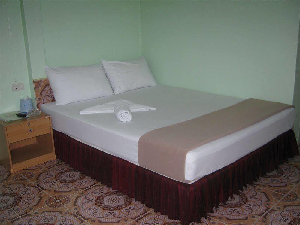 Wangwaree Resort Nai Yang Beach Buitenkant foto
