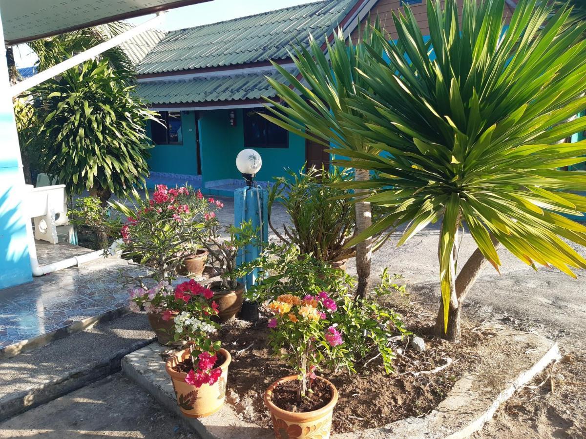 Wangwaree Resort Nai Yang Beach Buitenkant foto