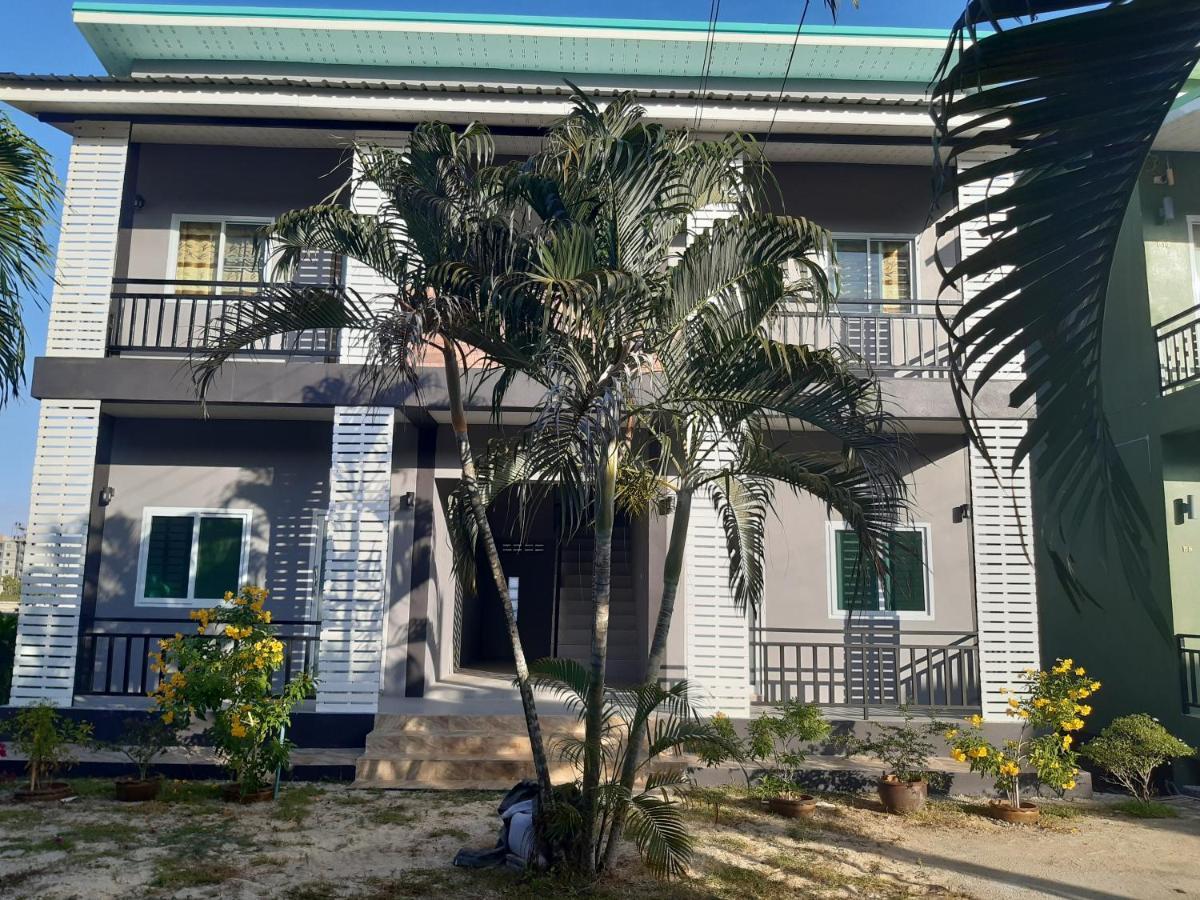 Wangwaree Resort Nai Yang Beach Buitenkant foto